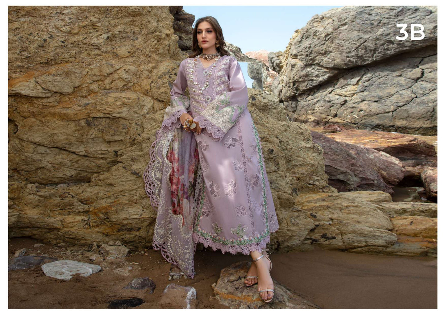 D03B - LILLIE De JONG - AMETHYST - SAIRA SHAKIRA 24