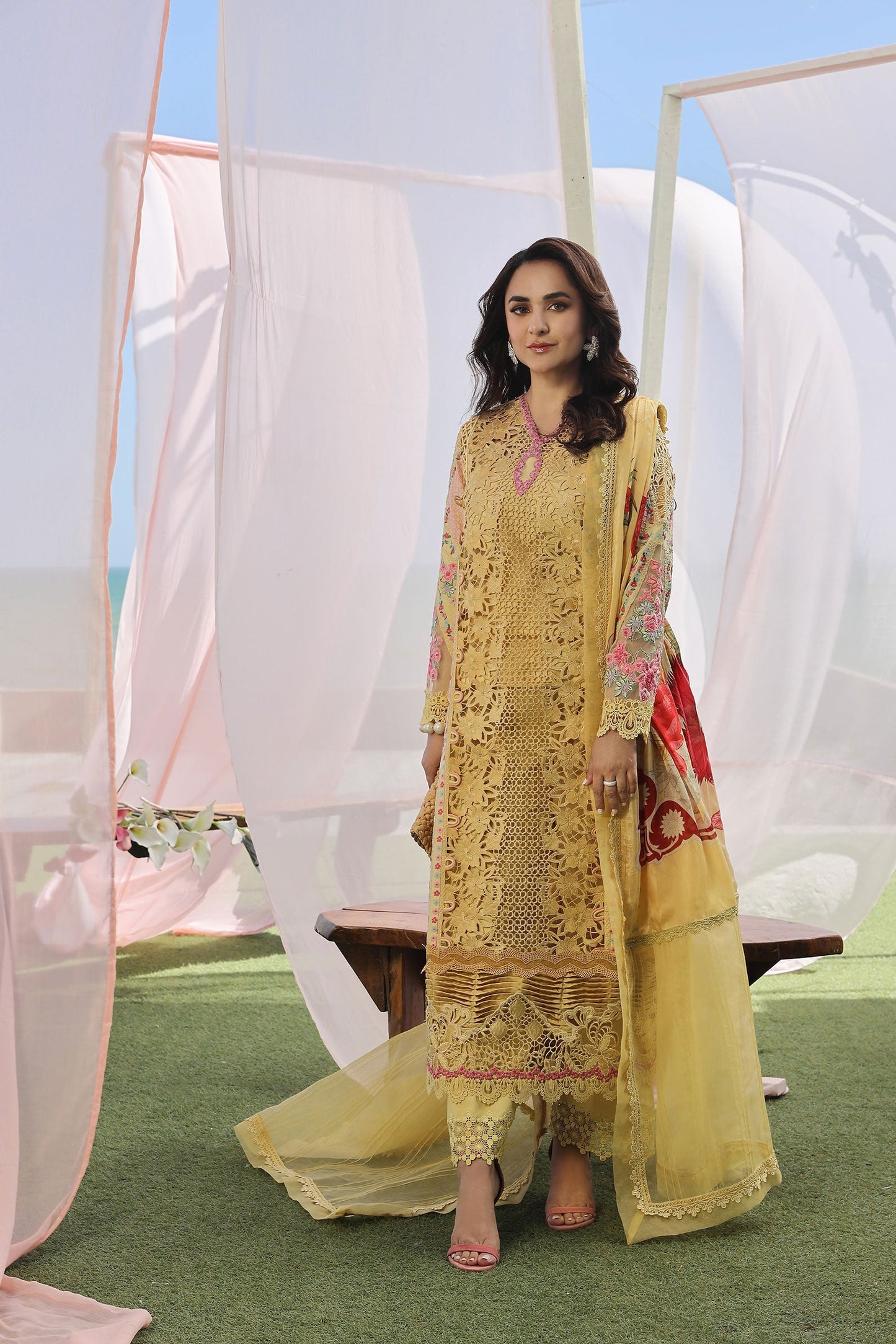 Maryam Hussain Luxury Lawn - Tropica