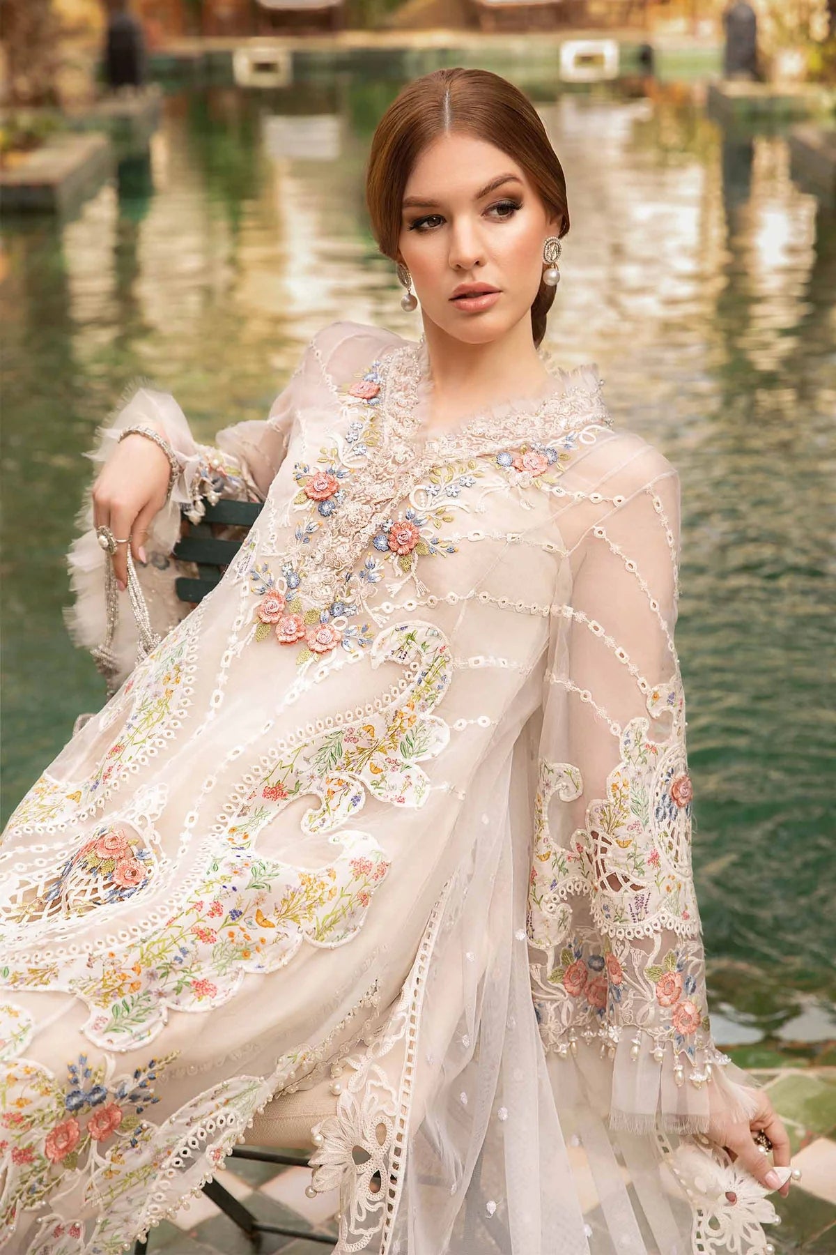 Maria B Lawn - 24 - 05A