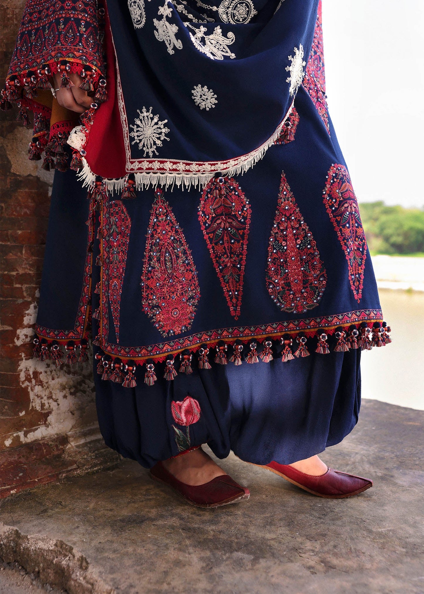 Hussain Rehar Karandi Winter Gulbano