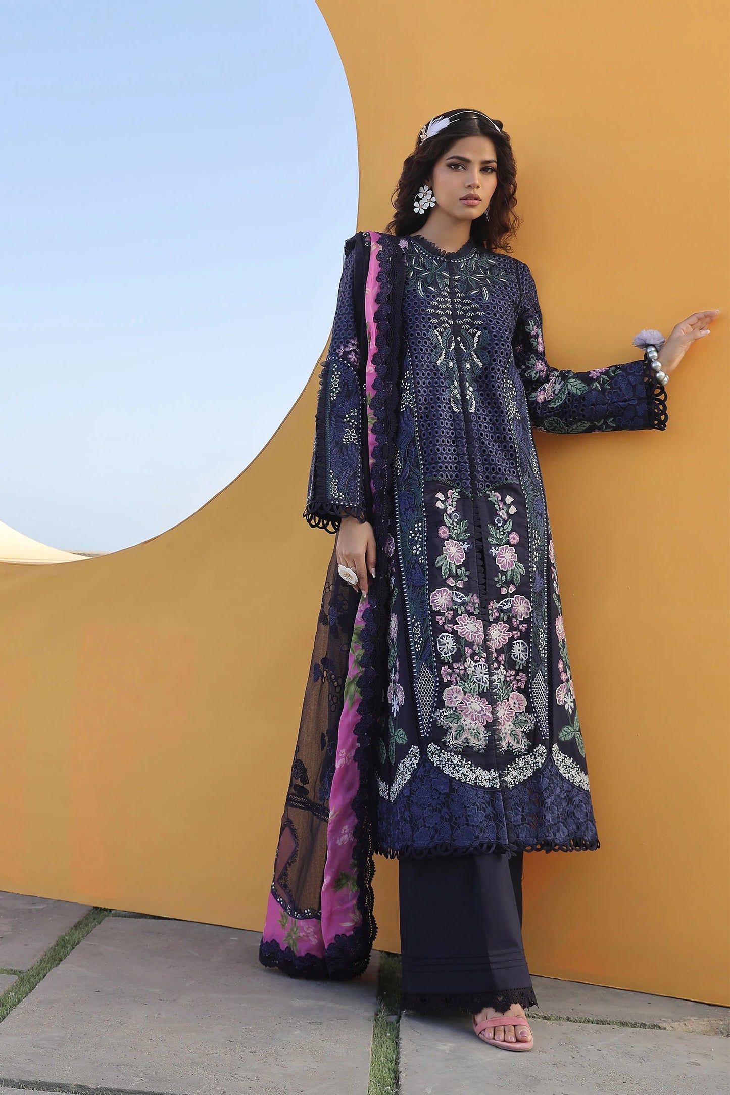 Maryam Hussain Luxury Lawn - Zoya