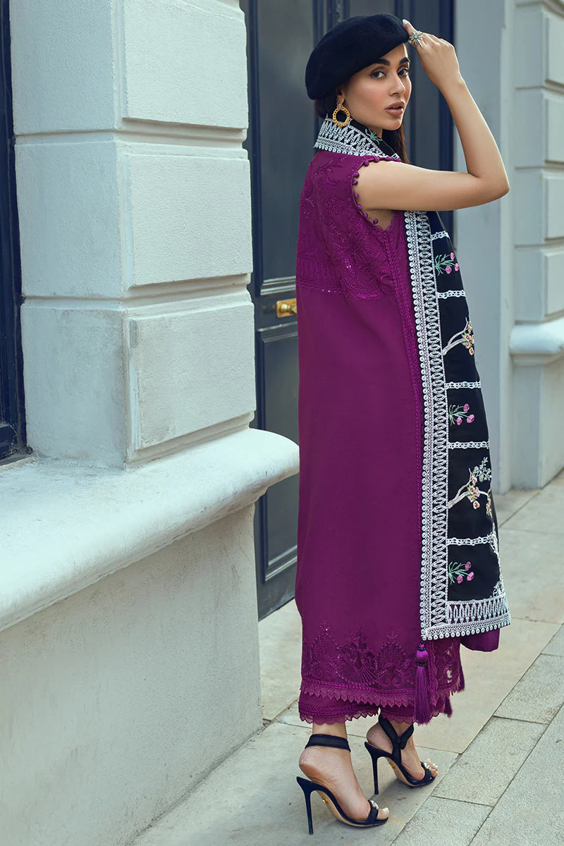 D05 - ELIF - Broadway Returns