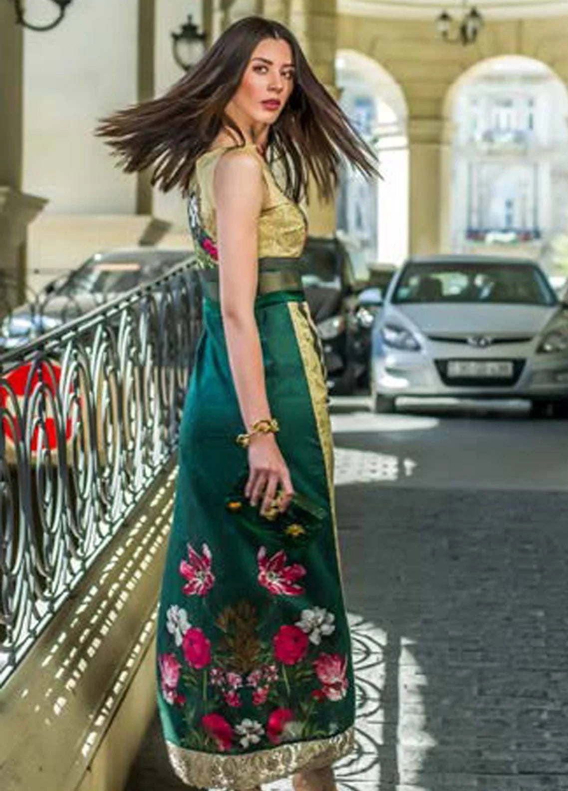 Honey Waqar-18-08A
