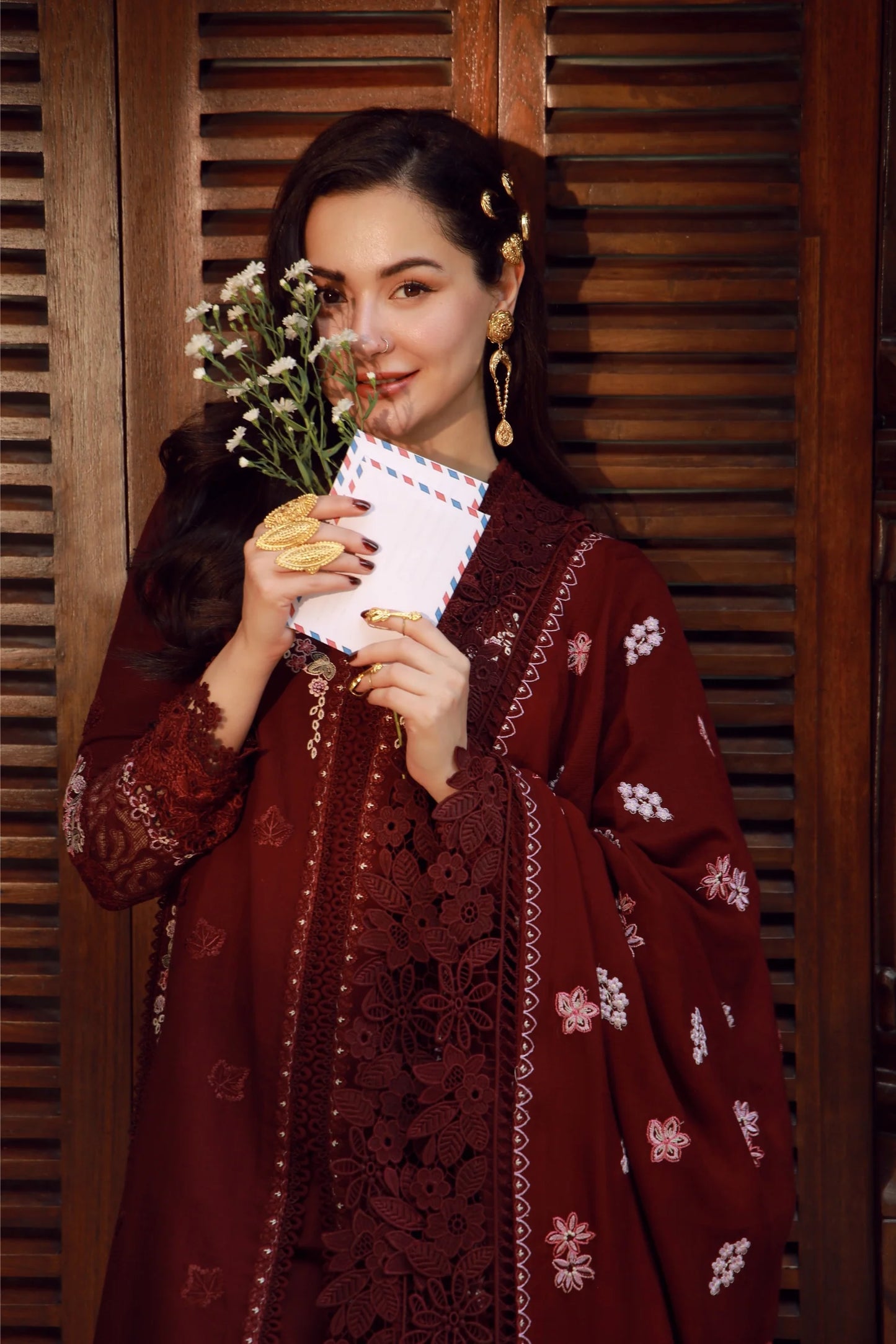 Maryam Hussain Winter Taali