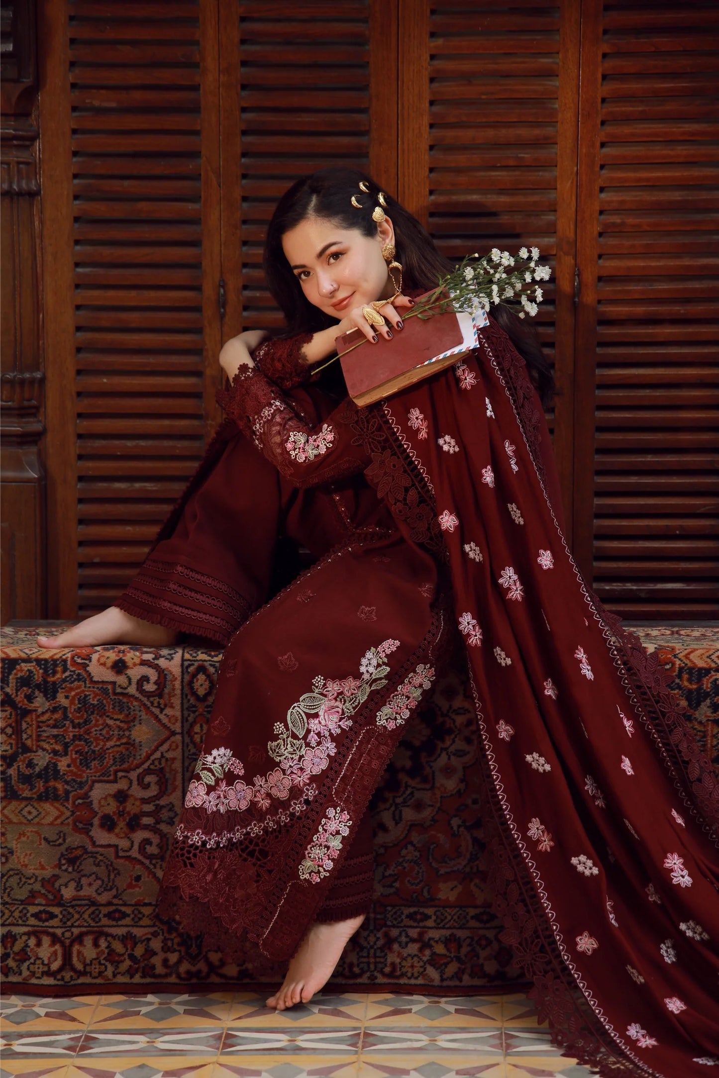 Maryam Hussain Winter Taali