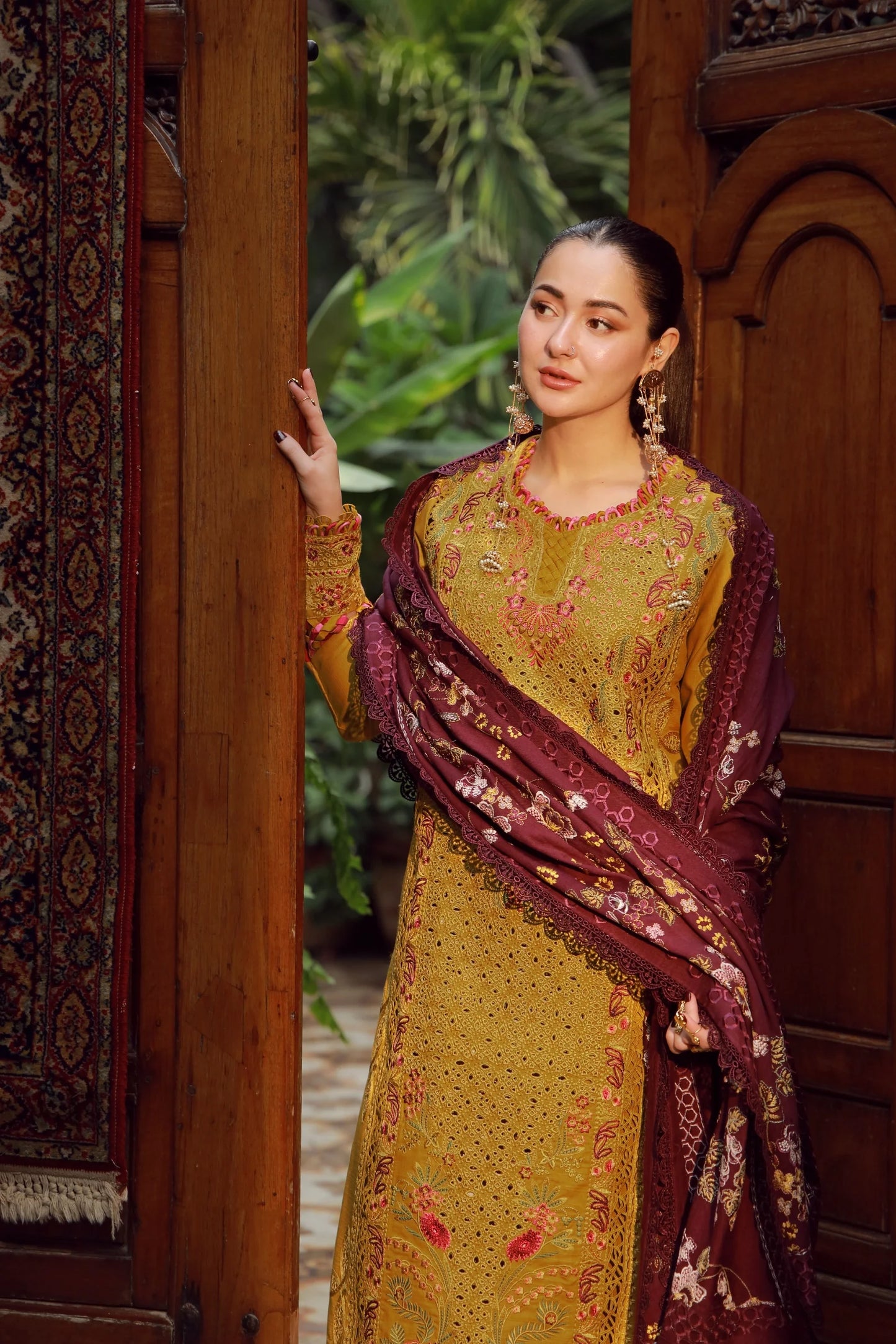 Maryam Hussain Winter Soz