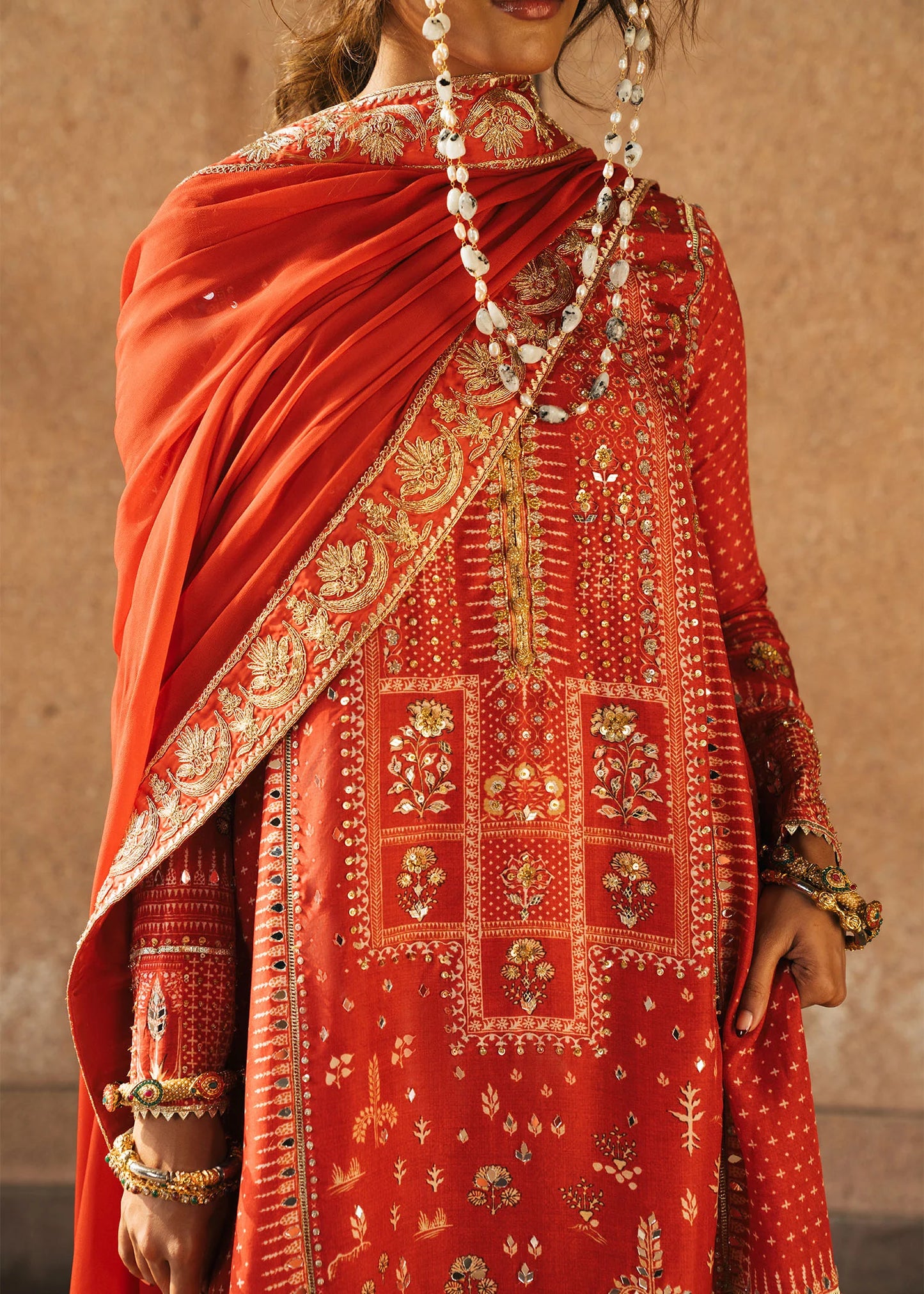 Crimson Prints : Patakha - Scarlet