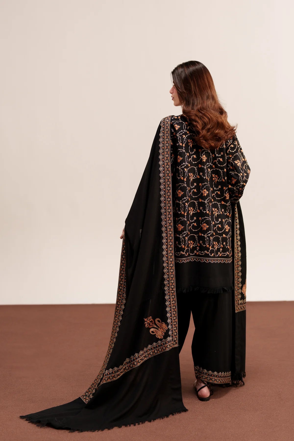 LOOK 2 LUXURY KARANDI SET: MIDNIGHT SUITE