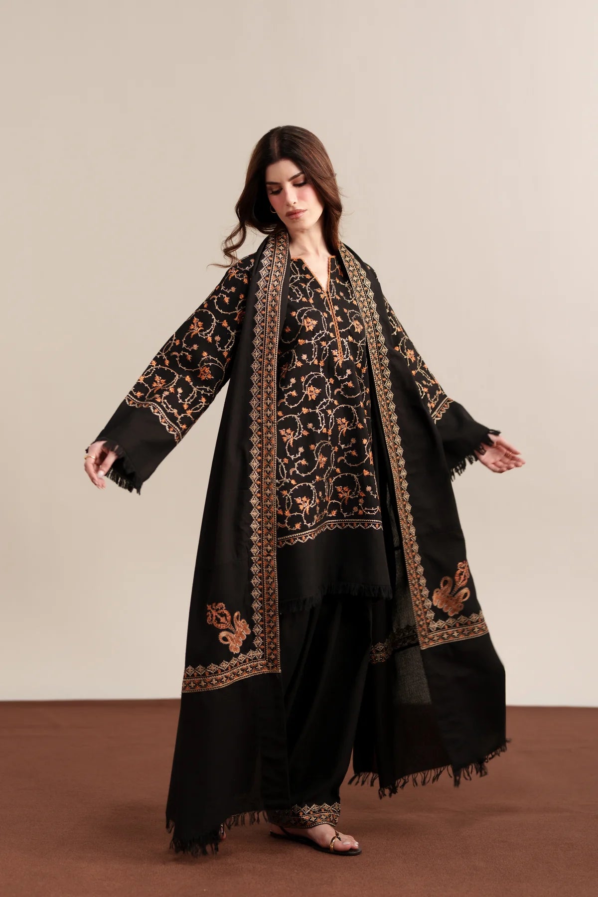LOOK 2 LUXURY KARANDI SET: MIDNIGHT SUITE