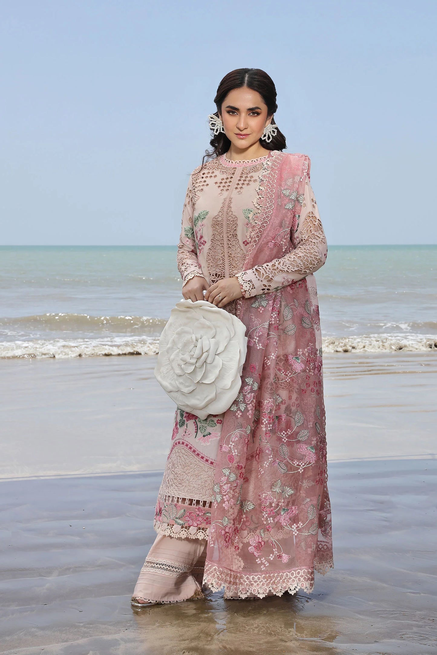 Maryam Hussain Luxury Lawn - Maya