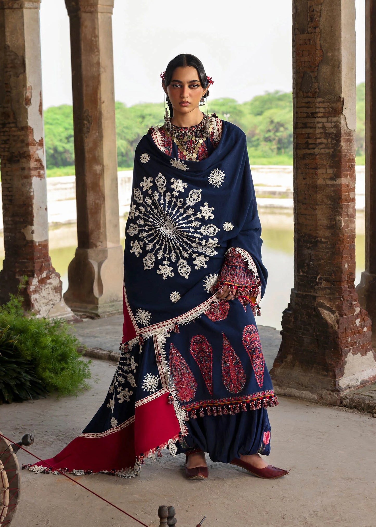 Hussain Rehar Karandi Winter Gulbano