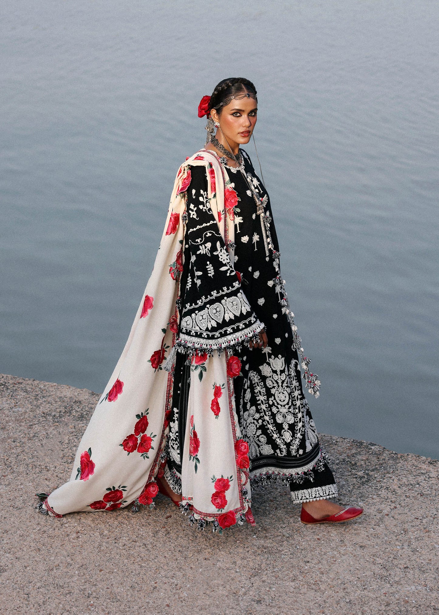 Hussain Rehar Karandi Winter Rose