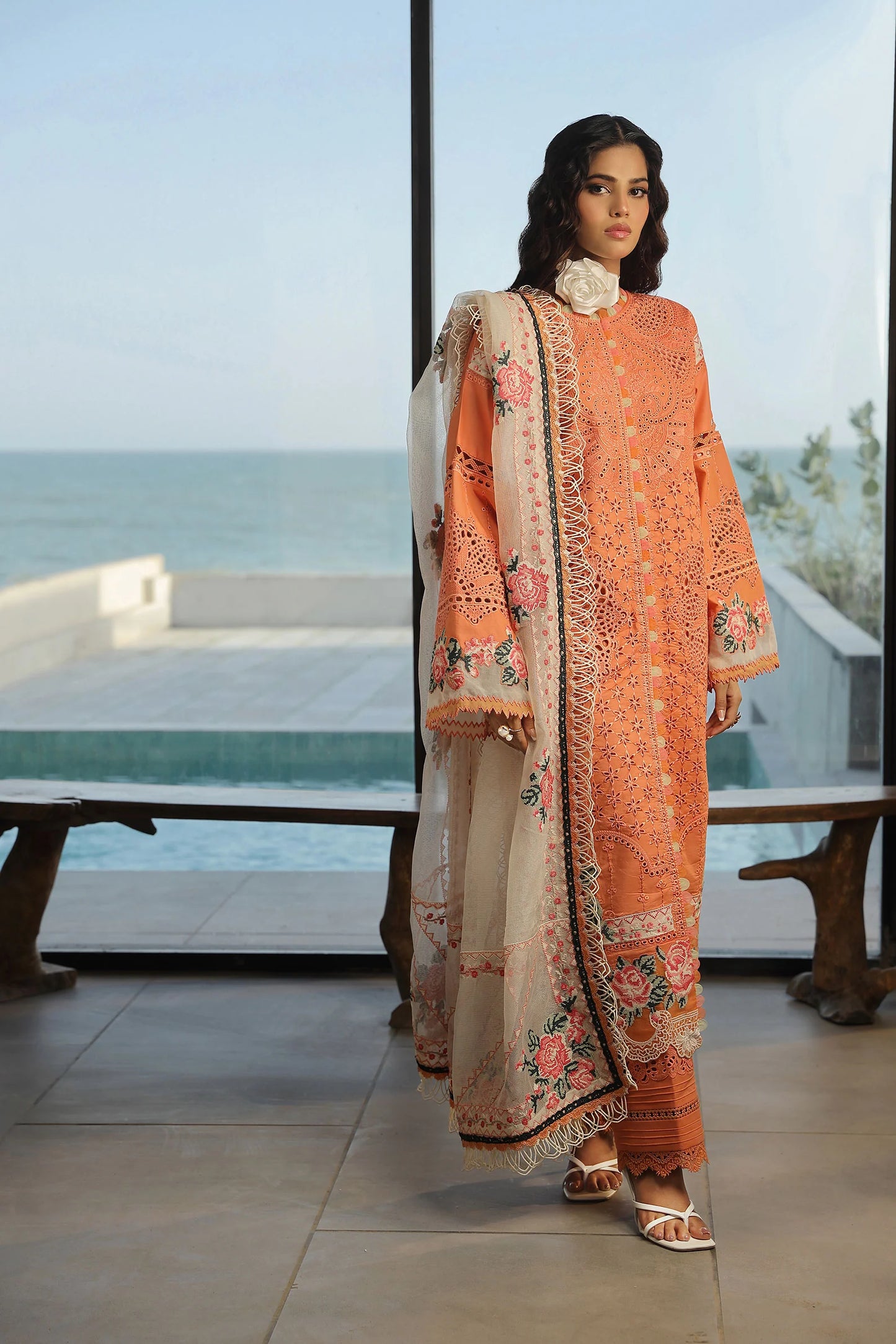 Maryam Hussain Luxury Lawn - Xuri